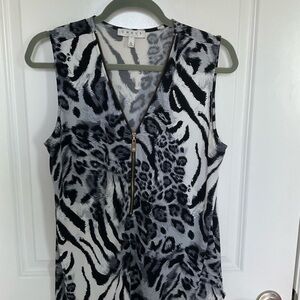 Chaus Women's Black and White Animal Print Top